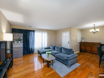 113 River Rd APT A5, Nutley, NJ, 07110