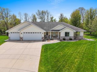 2074 Sandy Springs Rd, De Pere, WI 54115