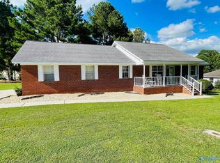72 Whit Ln, Boaz, AL 35957