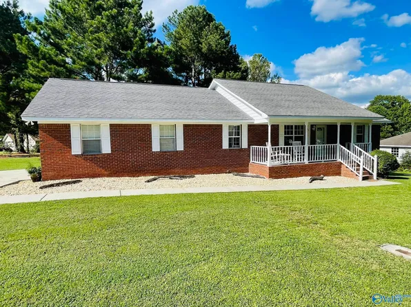 72 Whit Ln, Boaz, AL 35957