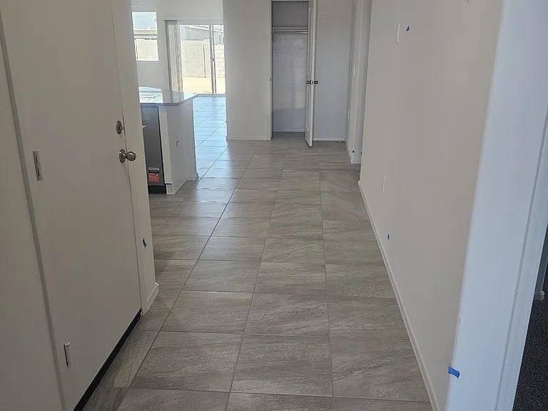 1584 E Currier Dr — Photo 3