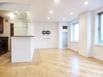 Rented by Barlavi Inc.