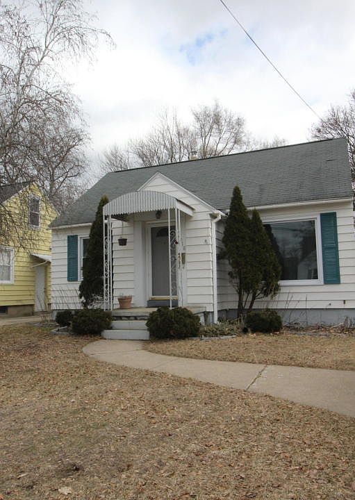 1st image of 2018 Duiker Ave NE