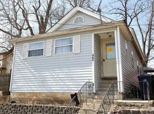 270 Gifford Pl, Elgin, IL 60120