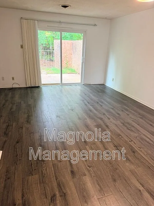 2 bed, 2.0 bath, $925 — Photo 3