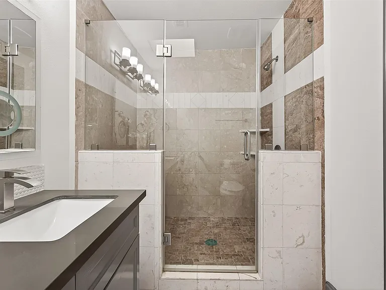 10054 Cedardale Dr — Photo 34
