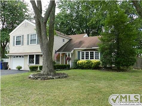 1st image of 856 Peppertree Dr
