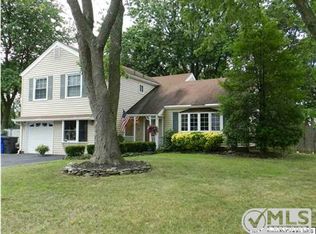 856 Peppertree Dr, Toms River, NJ 08753