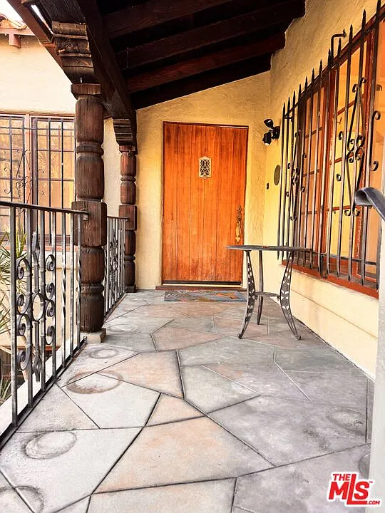 2 bed, 2.0 bath, $5,800 — Photo 2