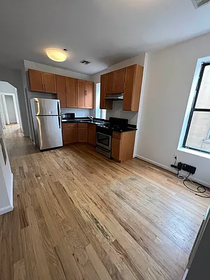 Rented by Delmark Realty LLC | media 27