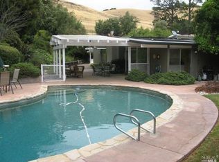 21 Cortes Ct, San Rafael, CA 94903