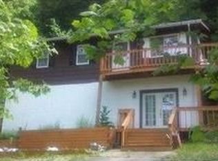 4512 Poca River Rd S, Poca, WV 25159