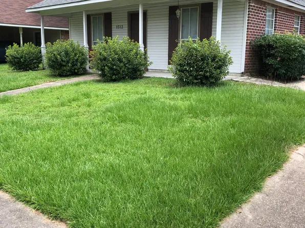 1512 Bullrush Dr, Baton Rouge, LA 70810