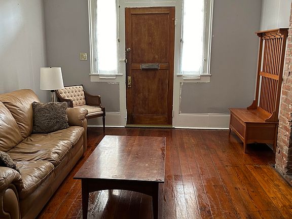 2nd image of 1538 Conery St