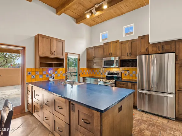 5280 S Thunder Sky Way, Tucson, AZ 85747