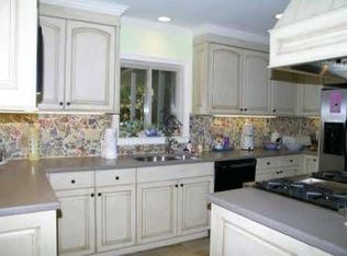 2146 Sylvania Dr, Decatur, GA 30033