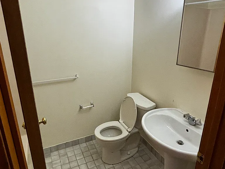41 Brooks St #1 — Photo 7