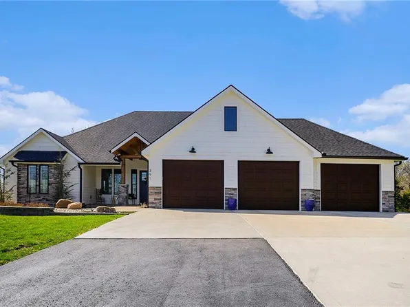 391 NW 174th Ct, Smithville, MO 64089