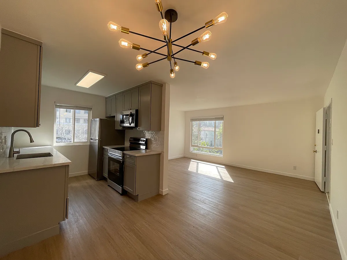 Building Photo - 2515 Ocean View Ave #202