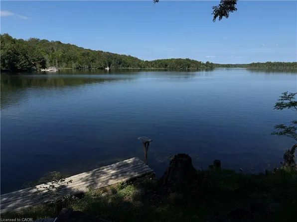 36 Saint Ola Lake Shr E, Limerick, ON K0L 1W0