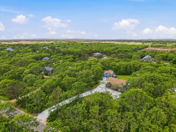 63 Vineyard Meadow Fms Rd, West Tisbury, MA 02575