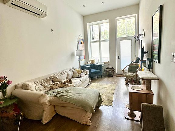 2nd image of 1052 Dean St #1F