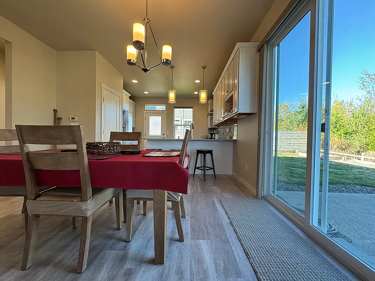 4745 Spring Brook St — Photo 5