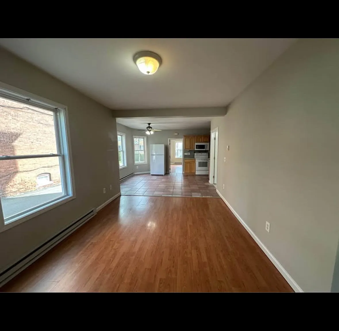 1 bed, 726 sqft, $1,300 — Photo 2