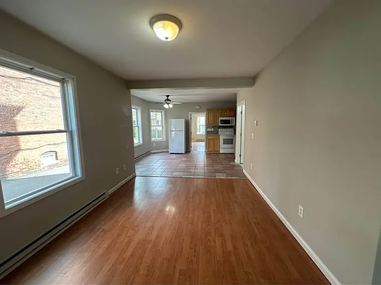 80 Silver St #1B — Photo 2