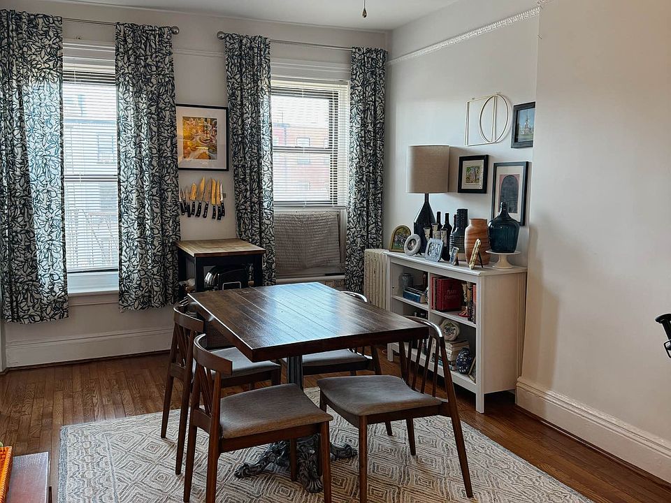 1st image of 326B President St #3
