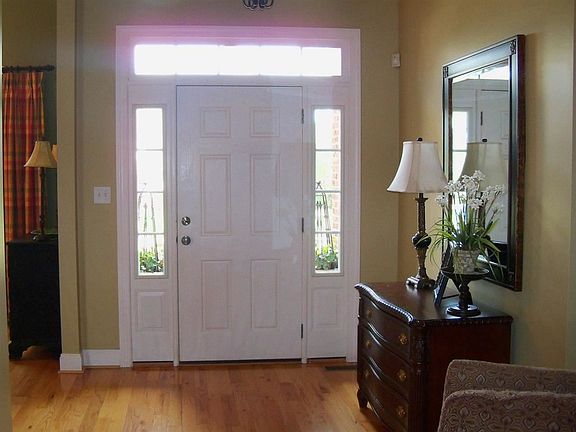2nd image of 5649 Avenwood Cir NW