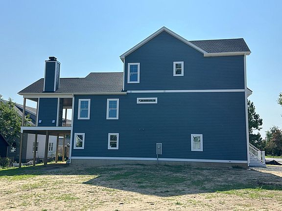 3rd image of 37353 8th St