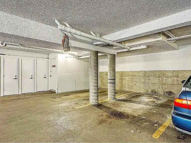 301 22nd Ave E #3A — Photo 12