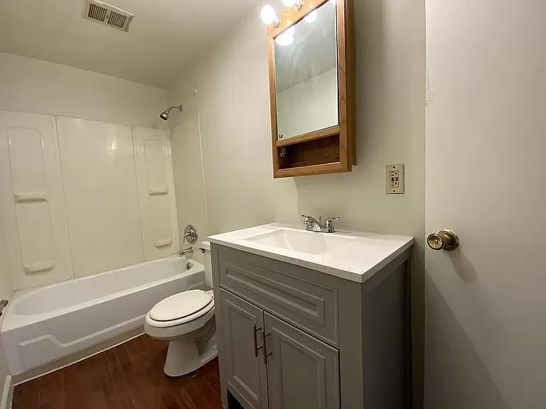 214 W North Ave #2 — Photo 18