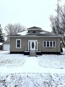 131 E Broadway St, Ipava, IL, 61441