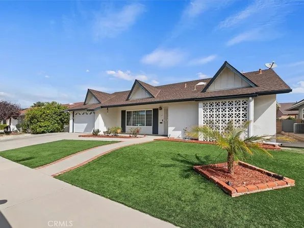 1160 W Montrose Ave, Hemet, CA 92543