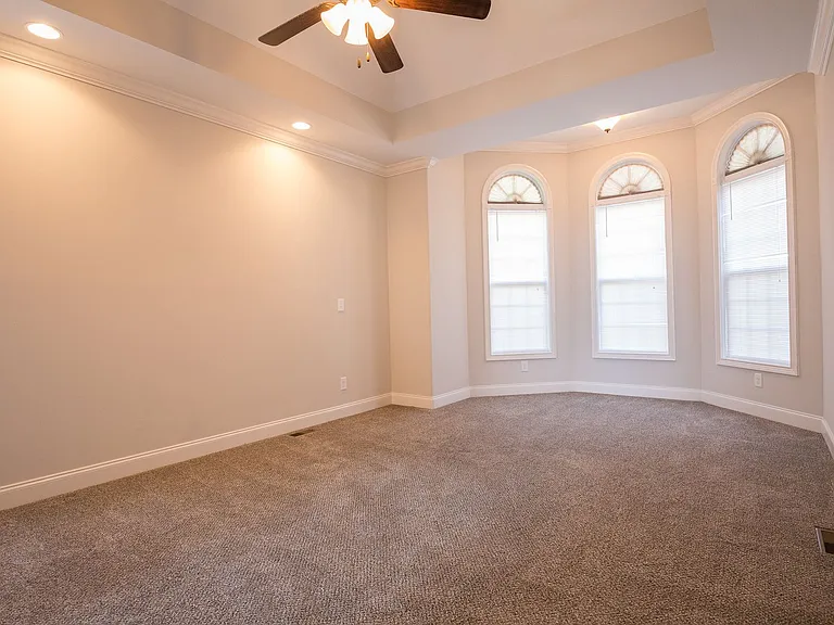 144 Thomas Traylor Ln — Photo 16