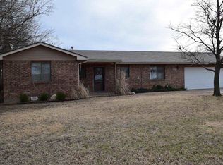 537 E Silknitter Rd, Rose Hill, KS 67133