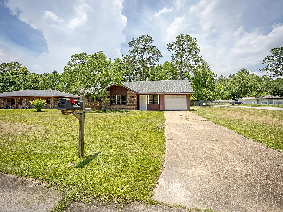 1520 Kingfisher Dr