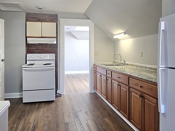 5th image of 83 Gibbs St #3C