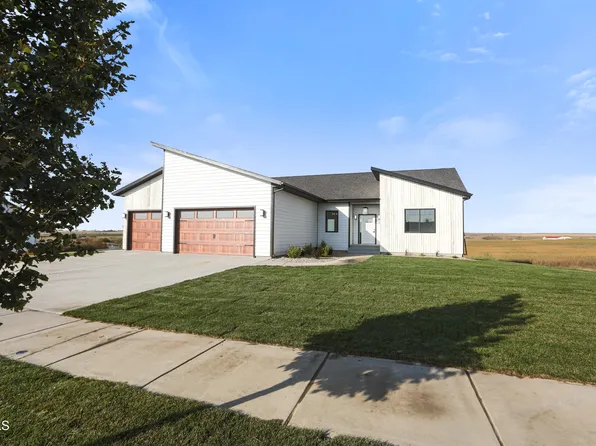 3103 44th Ave W, Williston, ND 58801