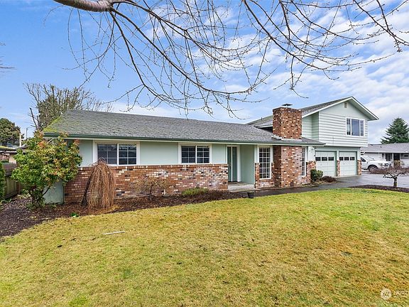3rd image of 702 Scott Drive