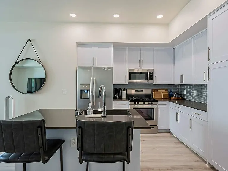 7300 E Earll Dr #2019 — Photo 8