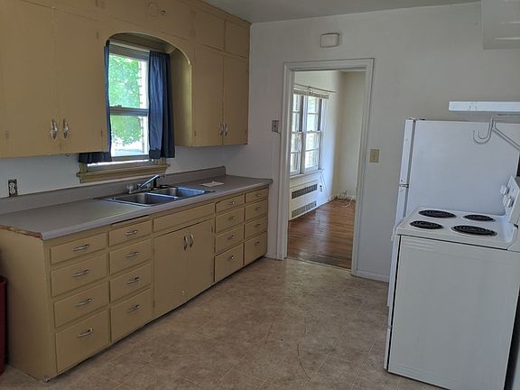 4th image of 275 E 500 N APT 3