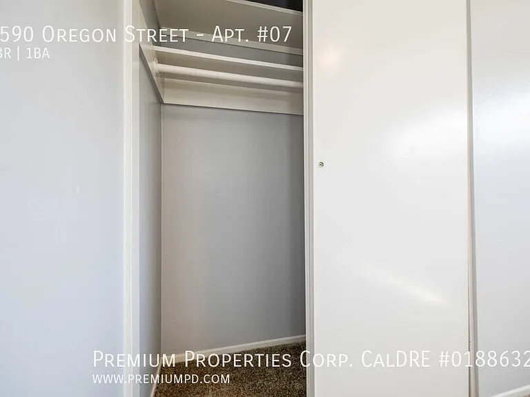 1590 Oregon St #7 — Photo 9