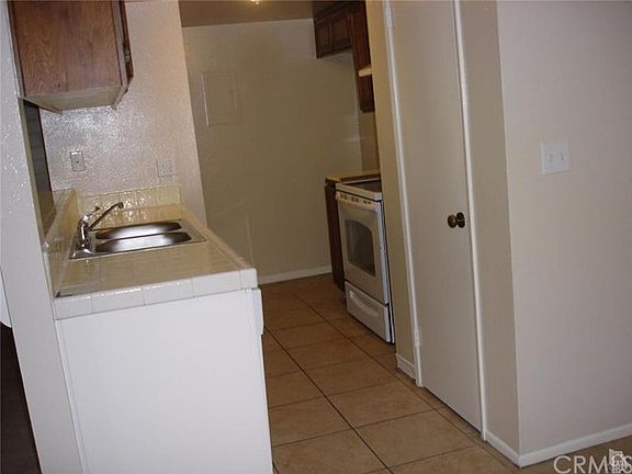 3rd image of 2615 Tiller Ave