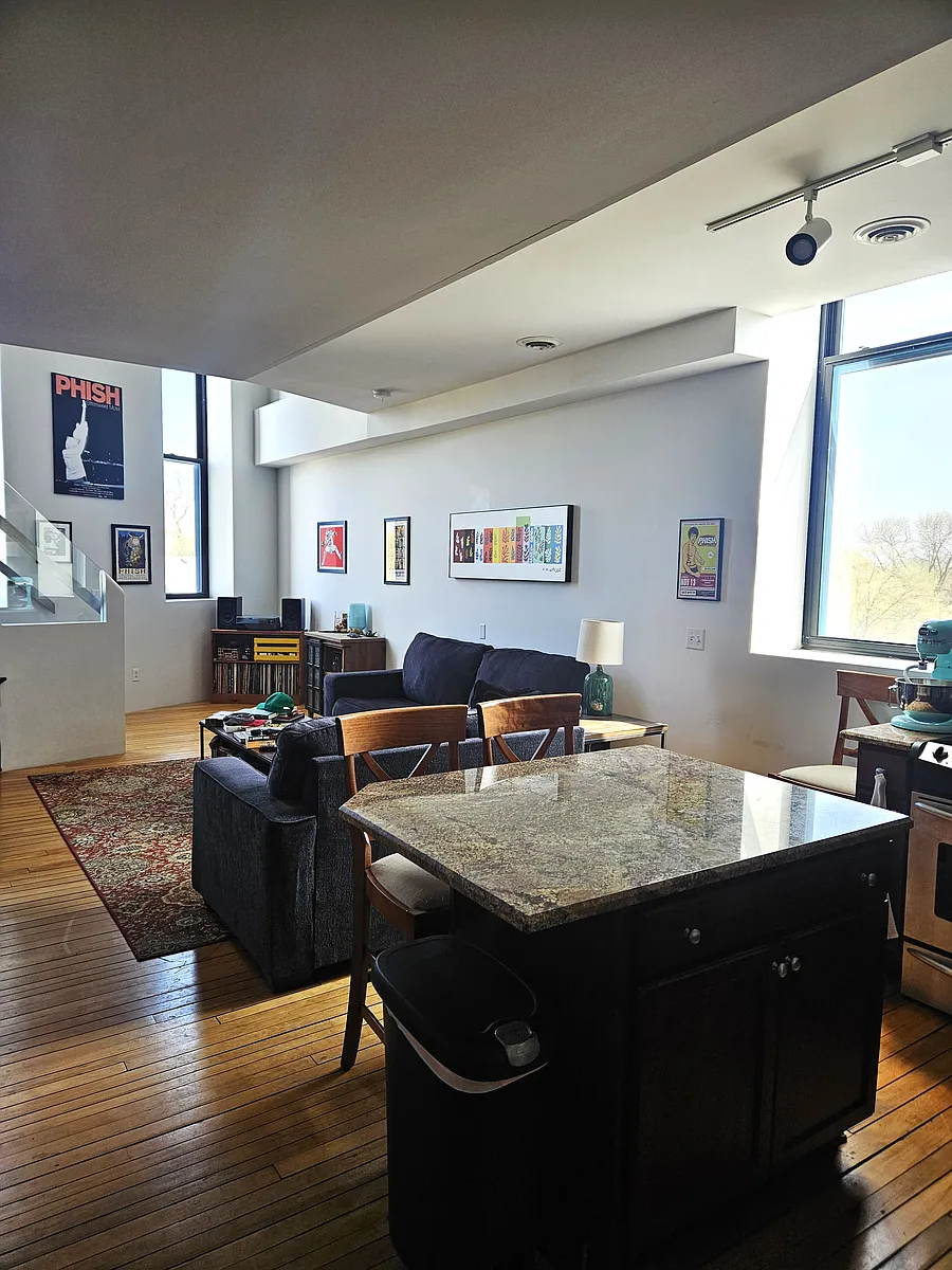 Building Photo - 47 Atlantic Ave #3