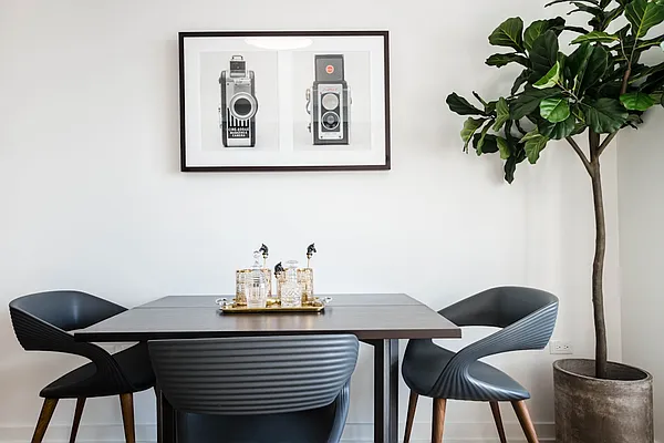 Rented by Greystar | media 1