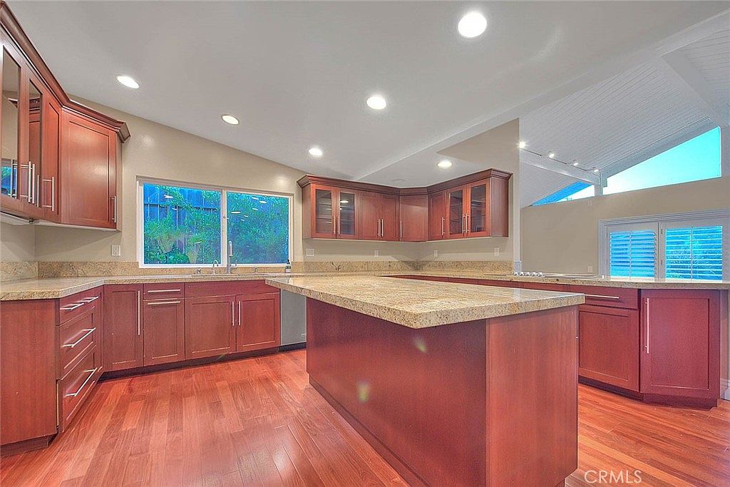 Rancho Palos Verdes, CA 90275