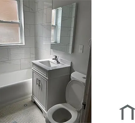 7300 S Vernon Ave #1 — Photo 2